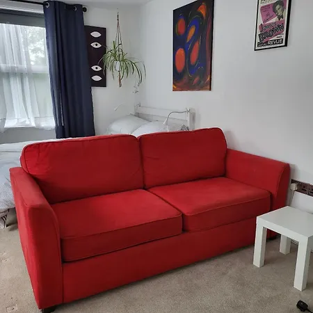 Casita In The Garden * Leeds (West Yorkshire)